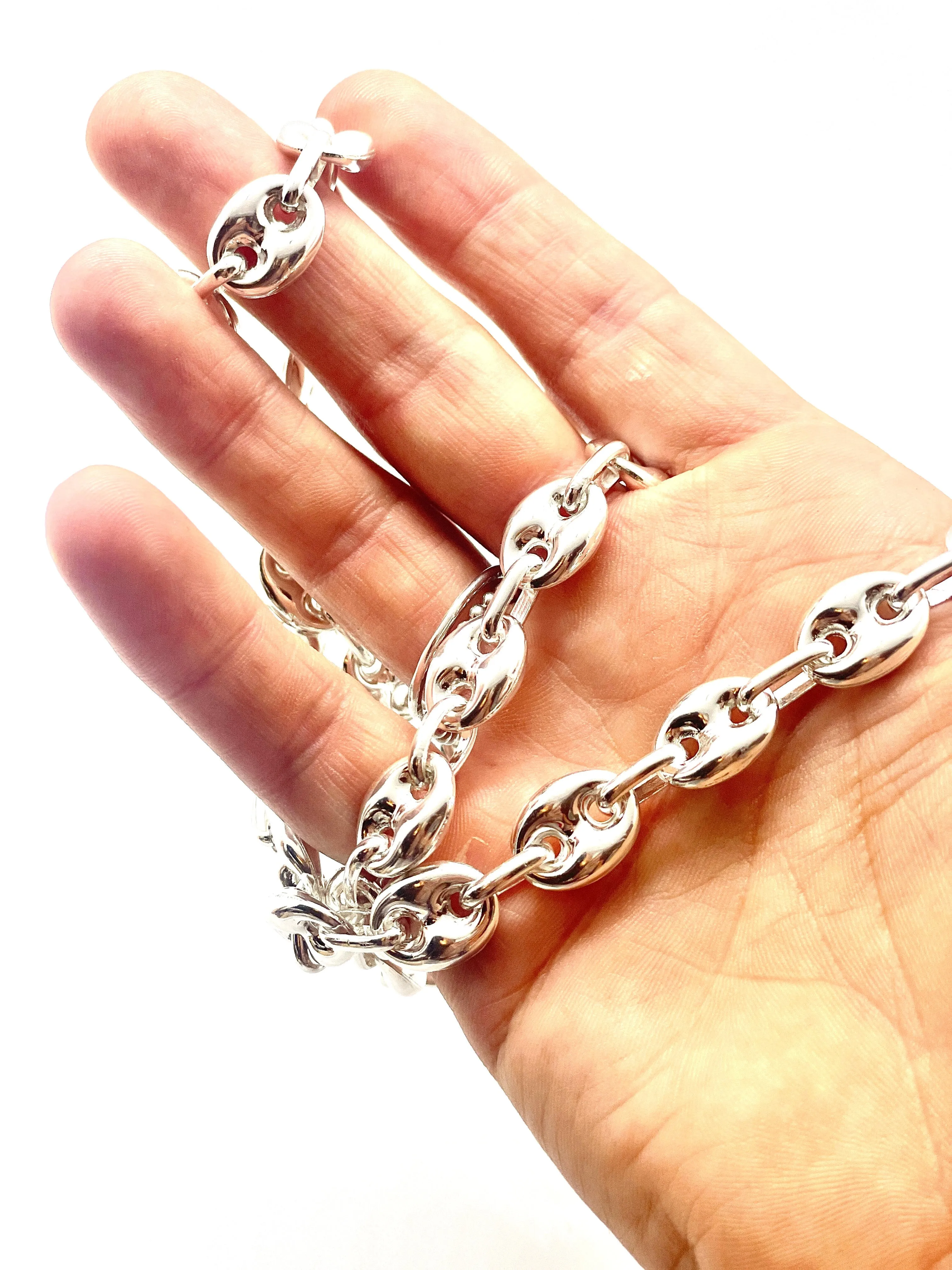 Elegant 16-Inch GUCCI Mariner Chain Necklace in Premium Quality