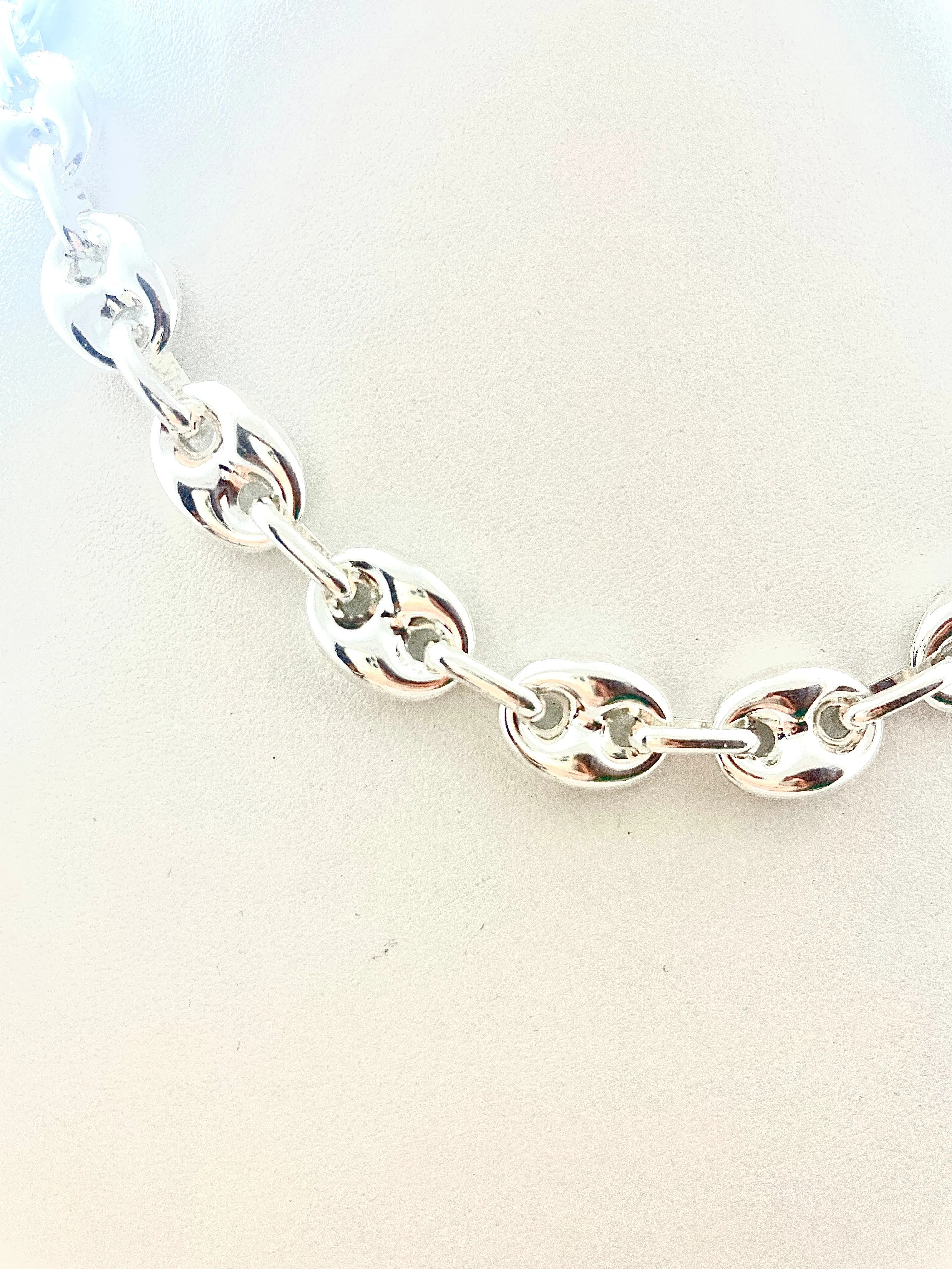 Elegant 16-Inch GUCCI Mariner Chain Necklace in Premium Quality