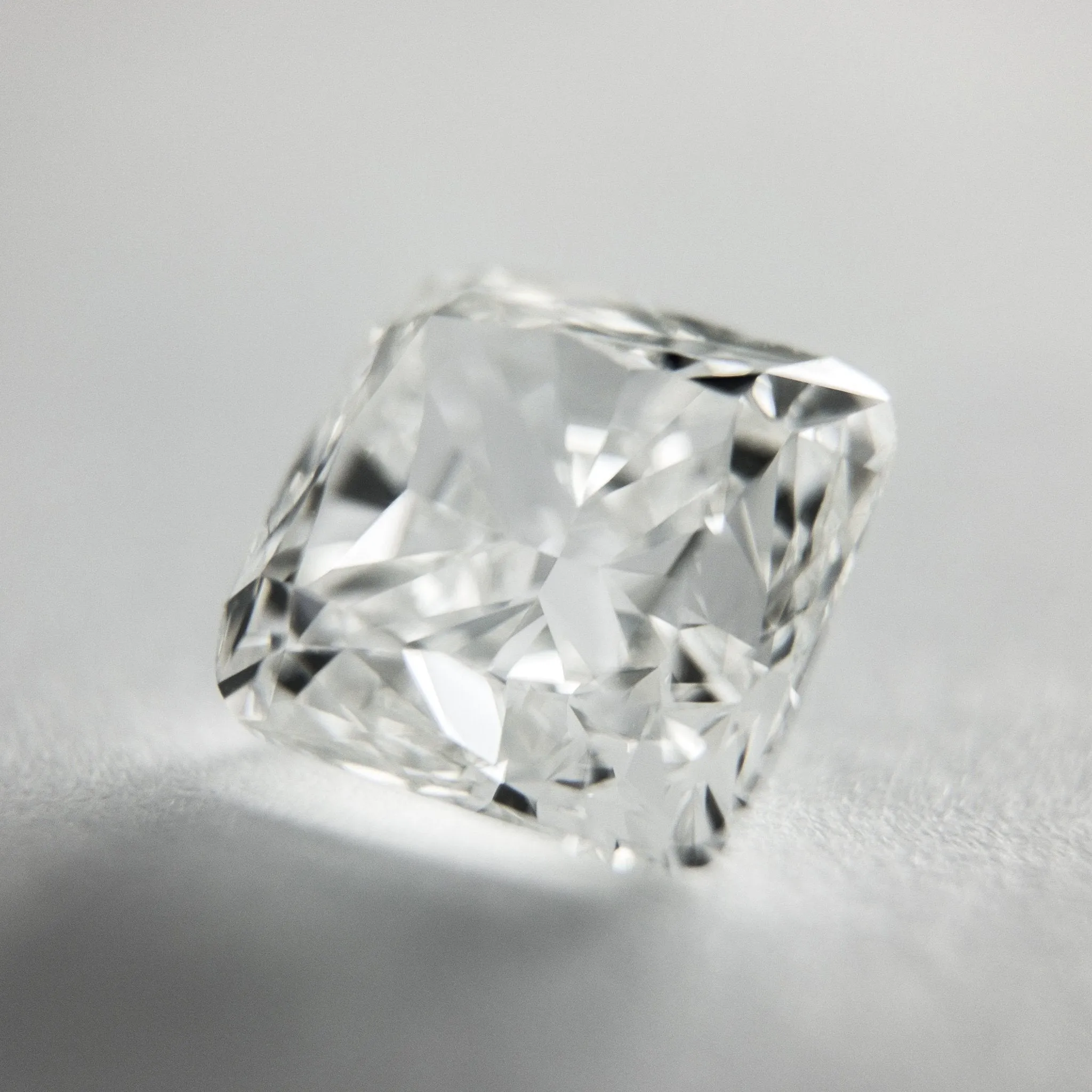 3.01ct White 7.97x7.81x5.62mm GIA G VS1 Cushion Brilliant DDL2181- Dream Diam Exclusive