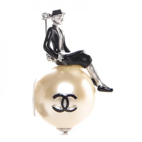 Chanel 2004 Spring 04P Coco Mademoiselle Sitting on Large CC Resin Pearl Brooch Pin