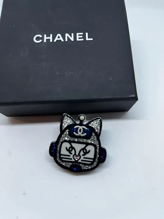 Chanel 2017 17S Resin Emoji Robot Cat Brooch Silver Blue Pin