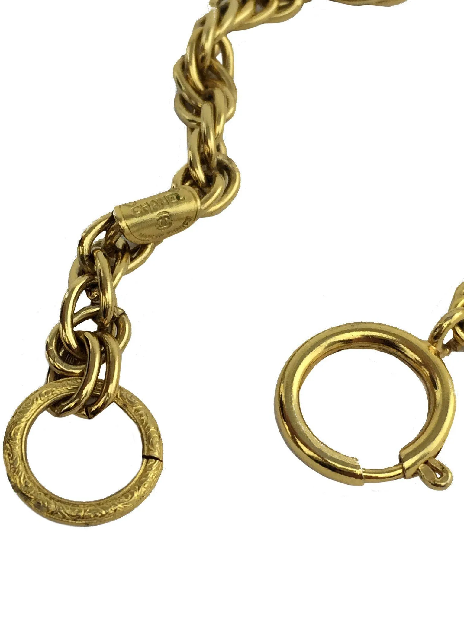 Elegant Chanel CC Medallion Pendant Necklace with Luxurious Gold-Tone Finish