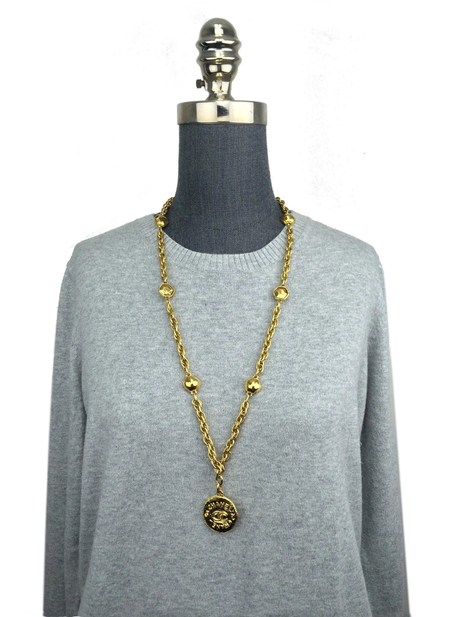 Elegant Chanel CC Medallion Pendant Necklace with Luxurious Gold-Tone Finish