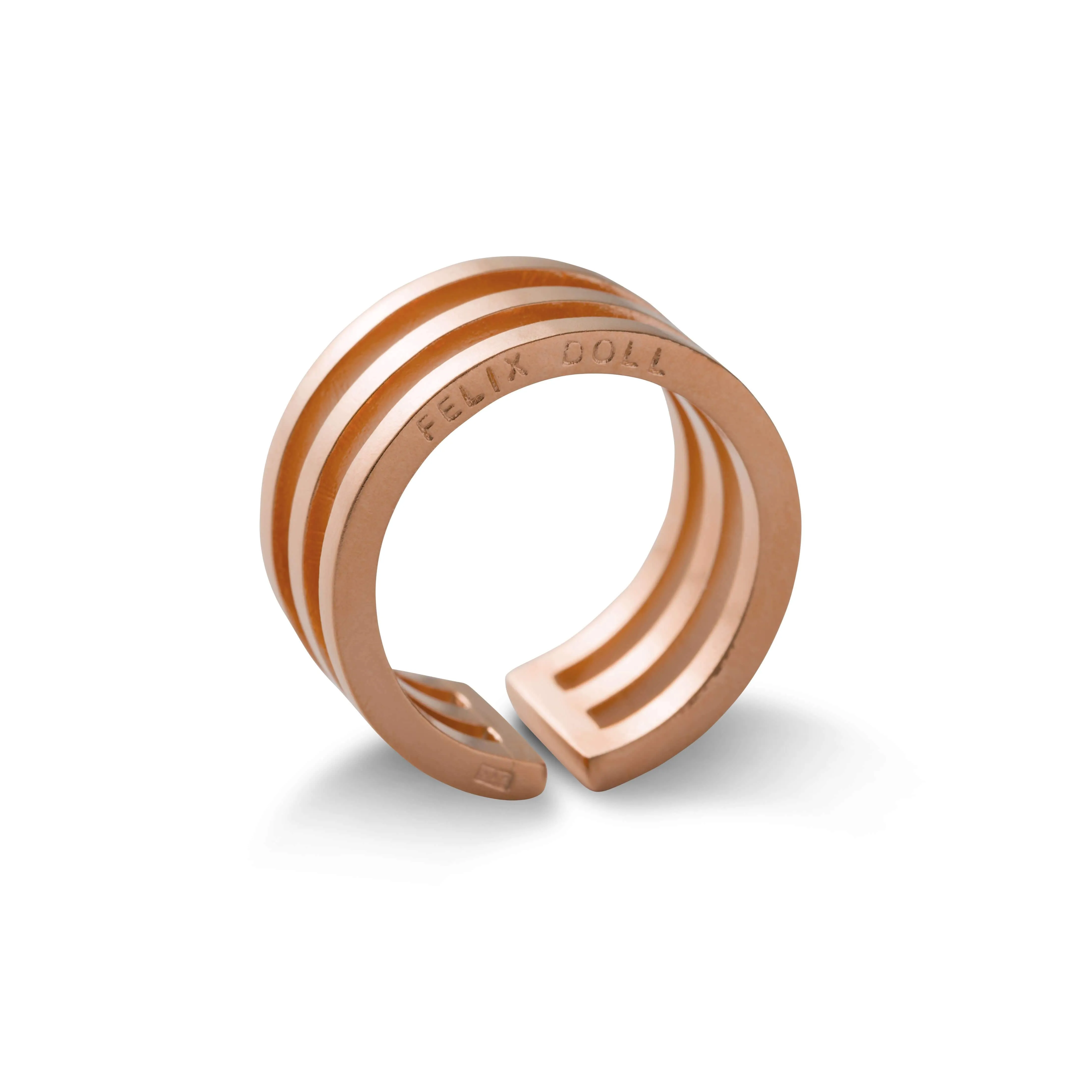 D 244 -Trio Round Ring