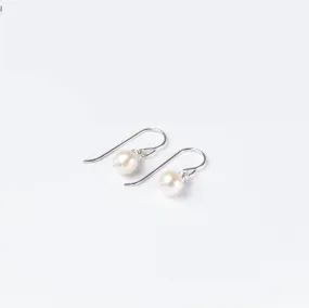 Leeda Pearl Earrings in Sterling Silver