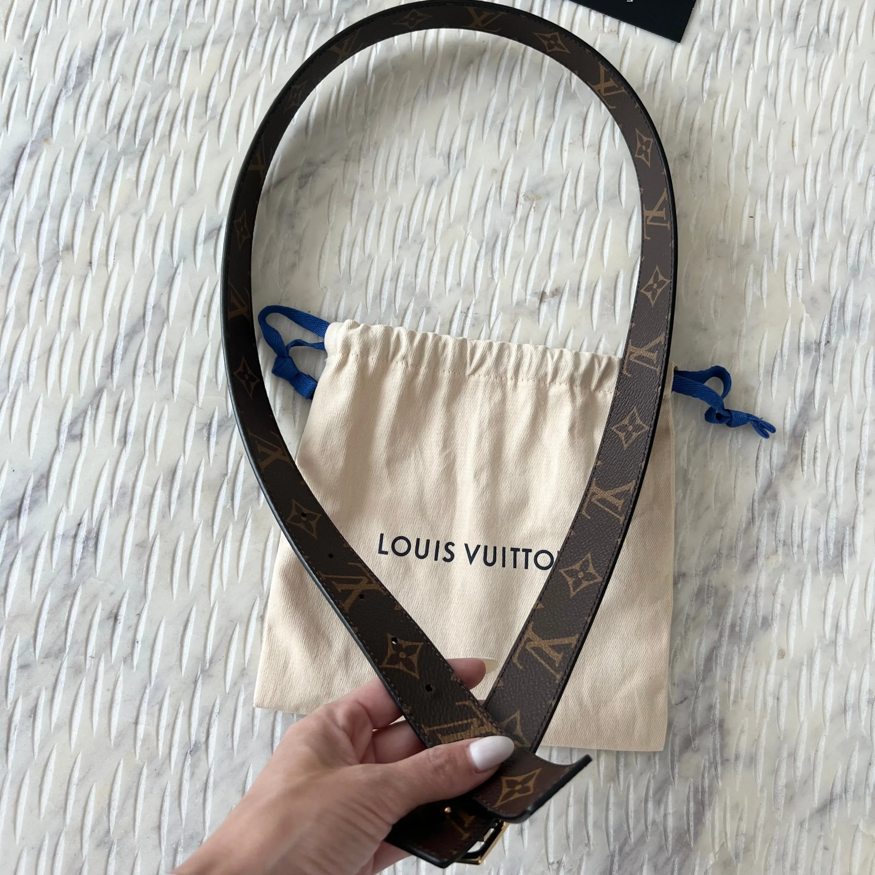 Louis Vuitton LV Initiales 30mm Reversible Leather Belt for Men and Women - Stylish Luxury Accessory