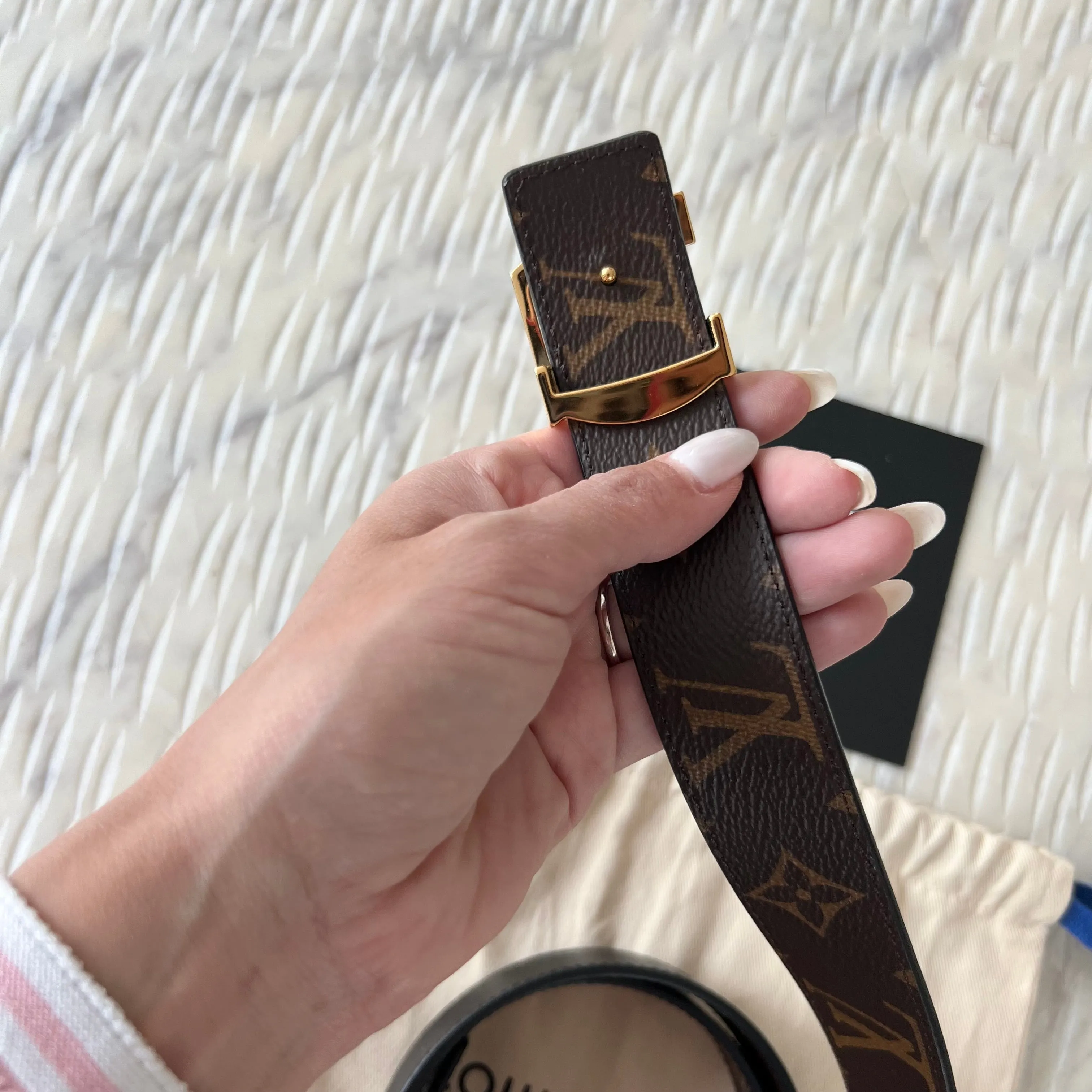 Louis Vuitton LV Initiales 30mm Reversible Leather Belt for Men and Women - Stylish Luxury Accessory